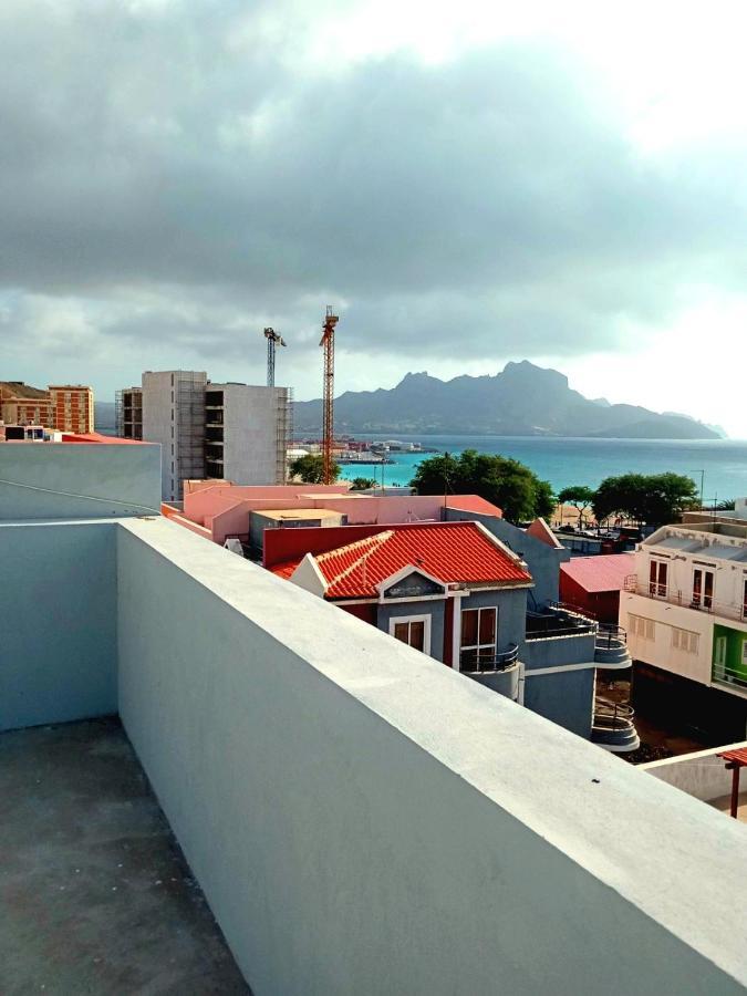 Apartamentos Beira-Mar Mindelo Extérieur photo