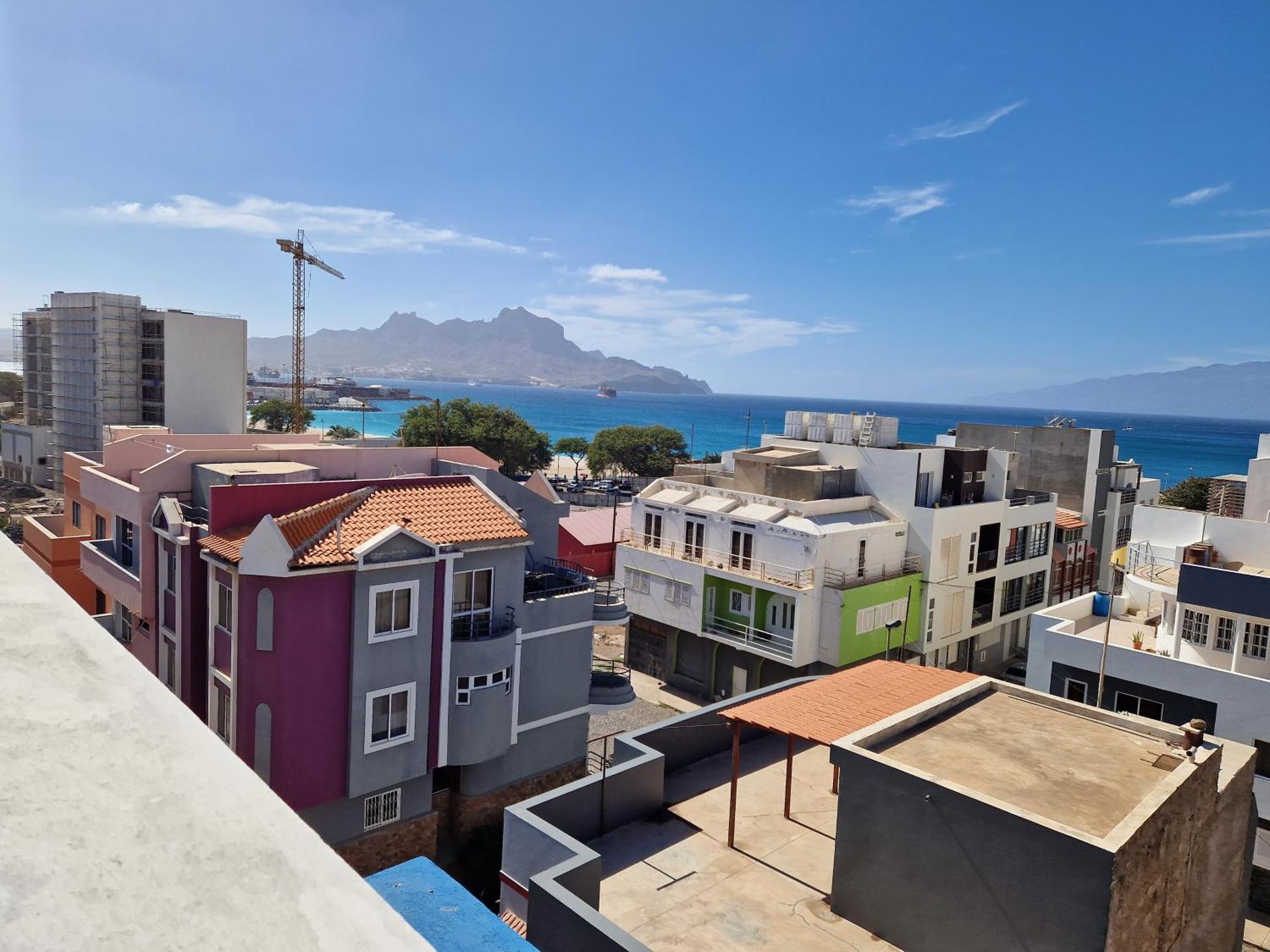 Apartamentos Beira-Mar Mindelo Extérieur photo
